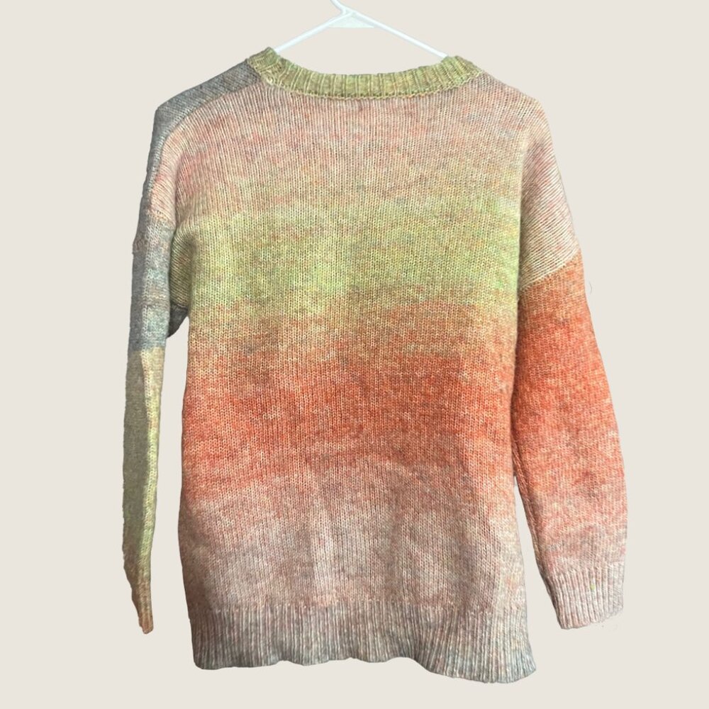 Elan Crew Neck High Low Sweater in Malve Multi - Picture 4 of 8